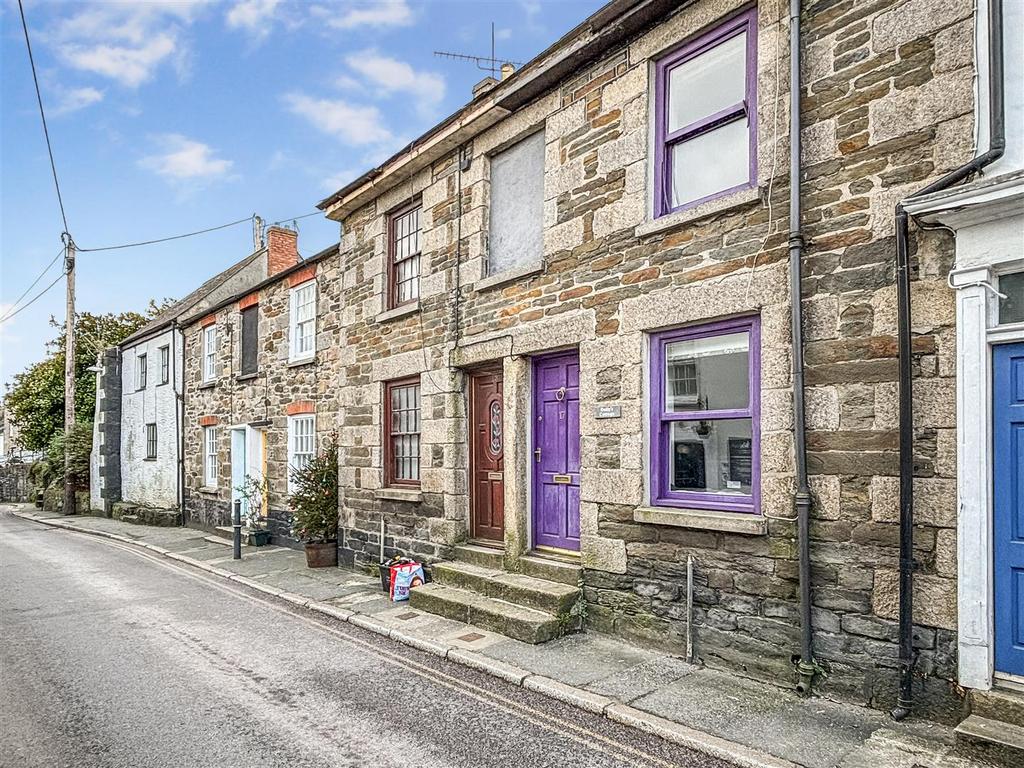 Penryn 2 bed terraced house for sale £199,950