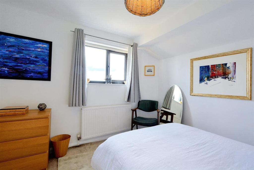 Bedroom 2 2.jpeg