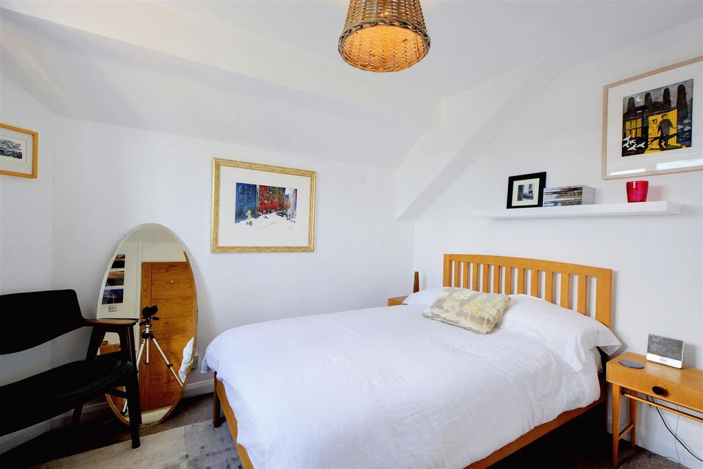 Bedroom 2 1.jpeg