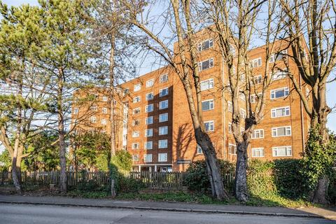 2 bedroom apartment for sale, Portsmouth Road, Surbiton