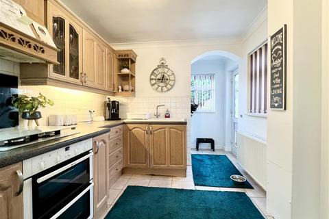 20 Defford Drive, Oldbury, B68 9RH