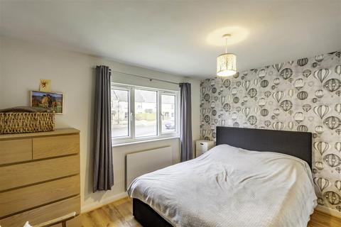 2 bedroom flat for sale, Bradley Close, Birchover, Matlock