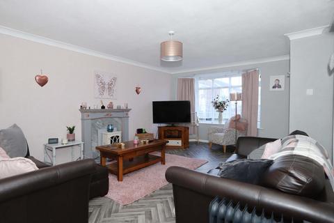 3 bedroom house for sale, Brierley Gardens, Lancing