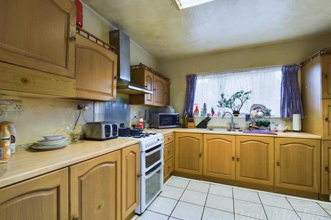 52 Bygrove, New Addington, Croydon, CR0 9DG