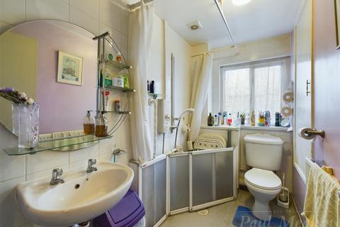 52 Bygrove, New Addington, Croydon, CR0 9DG