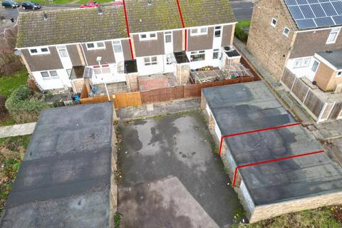 3 bedroom townhouse for sale - Ambassador Road, Leicester LE5