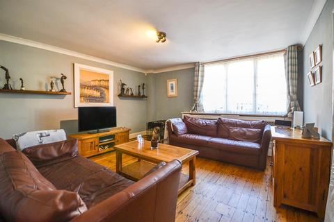 Flat 5, St Marys House High Street, Burnham-on-crouch, CM0 8BE
