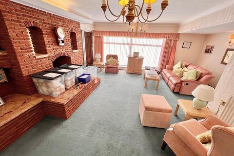 4 bedroom house for sale, North Drive, Great Yarmouth