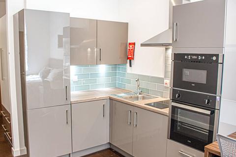 Studio to rent, Apt 6, Park Square Residence, 21 Park Square South LS1