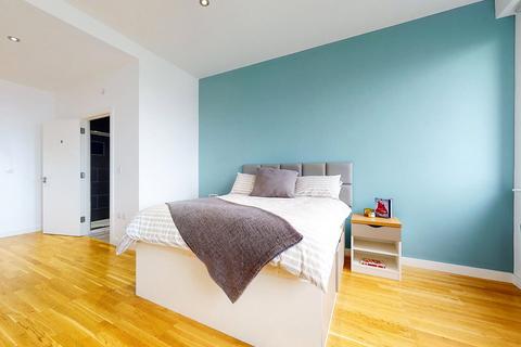 2 bedroom apartment to rent, Apt 51, Q One Residence, Wade Lane LS2