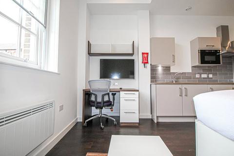 Studio to rent, Apt 25, Park Square Residence, 21 Park Square South LS1