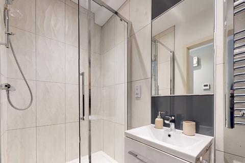 Studio to rent, Apt 9, Park Square Residence, 21 Park Square South LS1