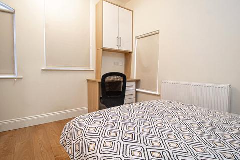2 bedroom apartment to rent, Clarendon Road, Leeds, LS2 #872142