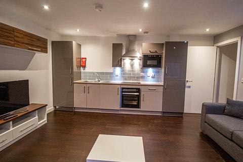 2 bedroom apartment to rent, Apt 64, Park Square Residence, 21 Park Square South LS1
