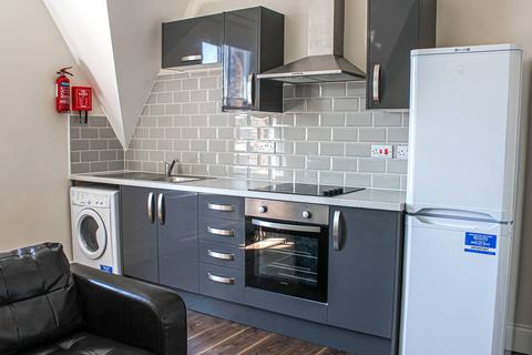 1 bedroom apartment to rent, Apt 14 , Fairbairn Residence, 12 Clarendon Road LS2