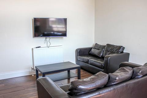 1 bedroom apartment to rent, Apt 14 , Fairbairn Residence, 12 Clarendon Road LS2