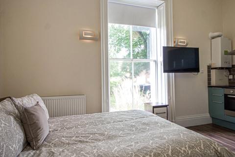 undefined, Apt 8, Clarendon House, 20 Clarendon Road LS2