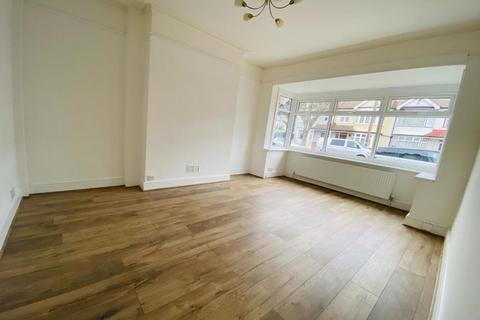 3 bedroom terraced house to rent, Blackhorse Lane, Croydon, Surrey