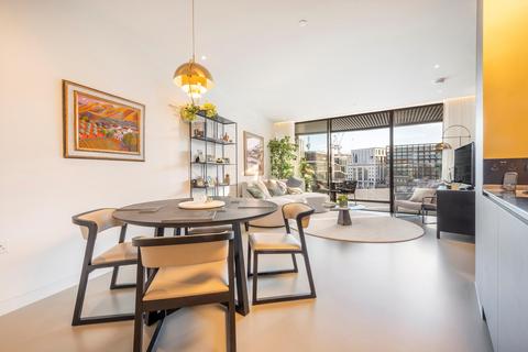 2 bedroom flat for sale, Lewis Cubitt Square, London, N1C