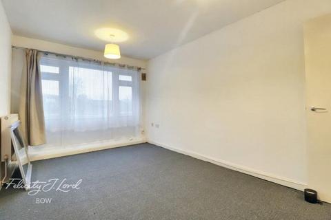 1 bedroom flat to rent, Addington Road, London