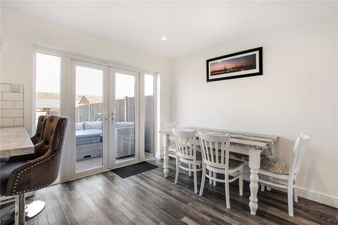 8 Aintree Close, Gravesend, DA12 5AS