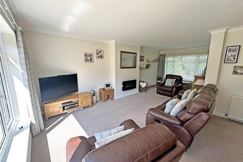 3 bedroom detached house for sale, Osborne Road, New Milton, Hampshire, BH25