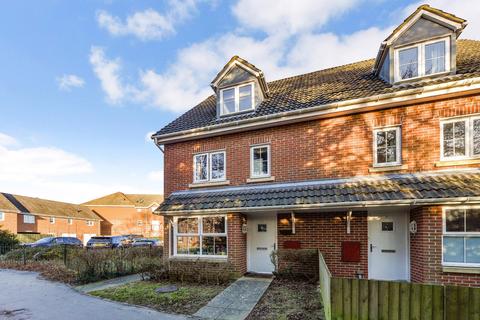 4 bedroom semi-detached house for sale, Lapwing Way, Four Marks, Alton, Hampshire