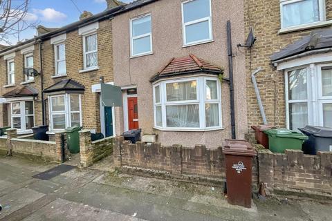 2 bedroom terraced house for sale, Elm Park Road, Leyton