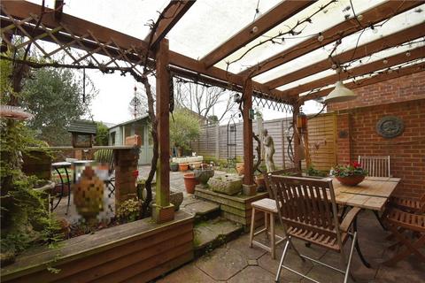 3 Beverley Gardens, Romsey, SO51 7TA