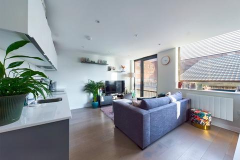 1 bedroom ground floor flat for sale - Field End Road, Ruislip, HA4