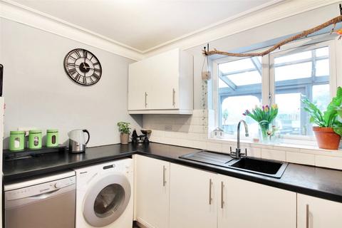 Hedgerows Battlefields Road, Wrotham, Sevenoaks, TN15 7BY