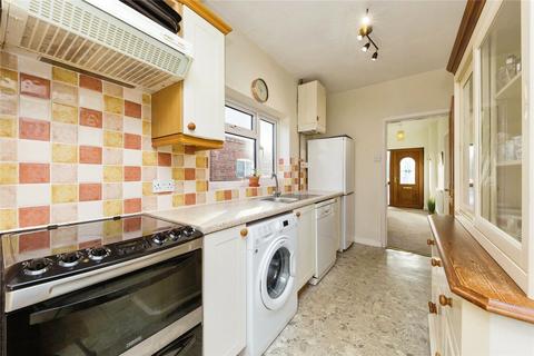 3 bedroom semi-detached house for sale - Gainsborough Road, Crewe, Cheshire, CW2