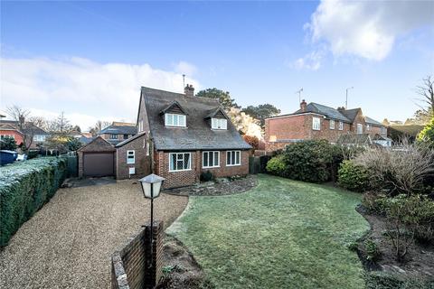 16 Kettlewell Close, Woking, GU21 4HZ