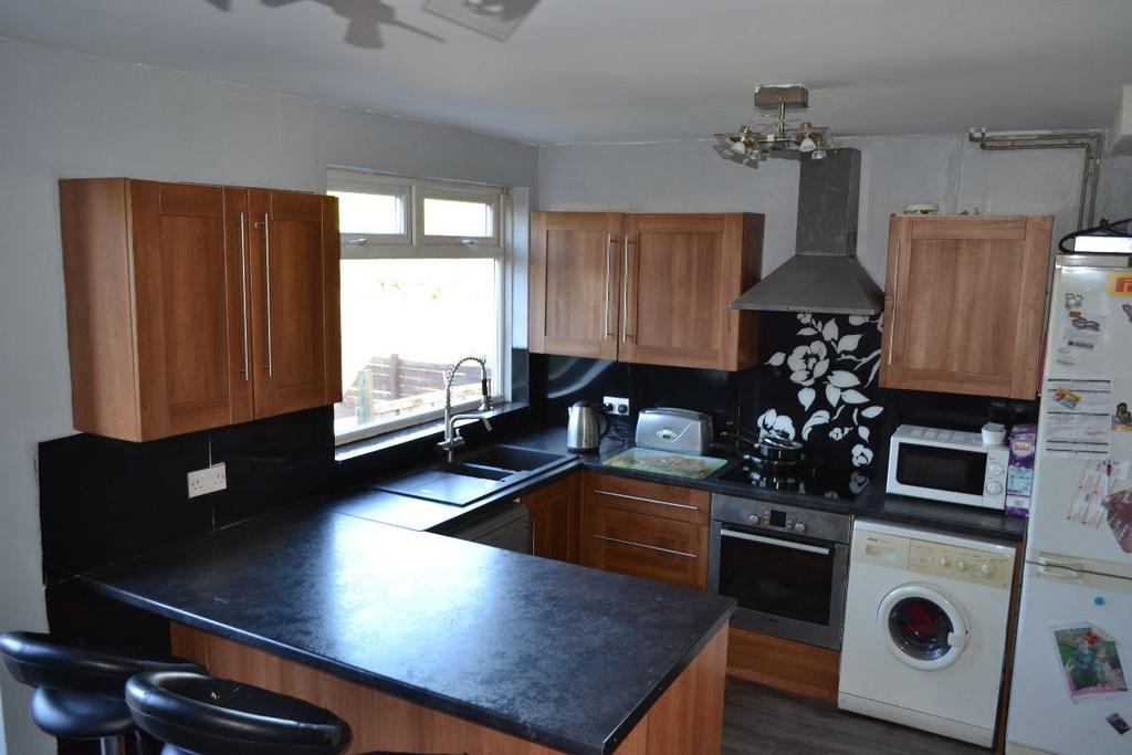 St. Telford TF2 3 bed semidetached house for sale £145,000