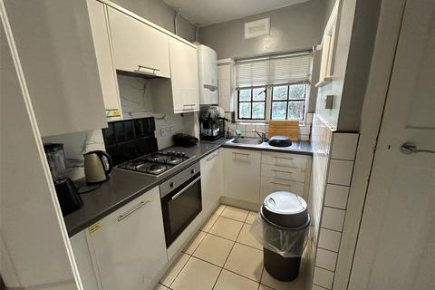 1 bedroom in a house share to rent - Bromley Common, Bromley, BR2