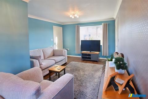 9 Mckinley Way, Widnes, WA8 9QH
