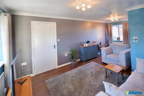 9 Mckinley Way, Widnes, WA8 9QH