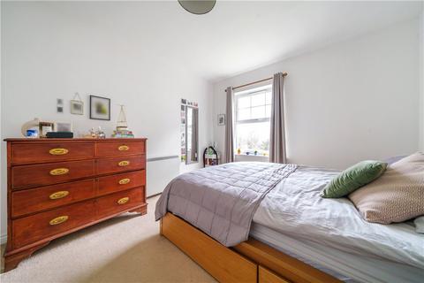 2 bedroom apartment for sale, Boddington Gardens, Acton, London