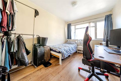 undefined, Guildford Park Avenue, Guildford, Surrey, GU2