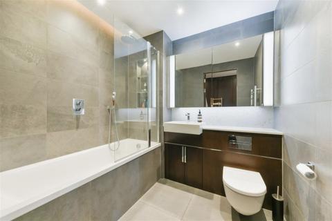1 bedroom apartment for sale, Madeira Tower, Ponton Road, SW11