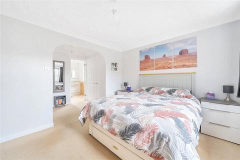 5 Amber Hill, Camberley, GU15 1EB