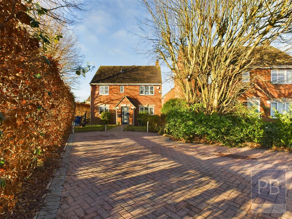 Hanson Gardens, Cleeve, Cheltenham, Gloucestershire, GL52 4 bed