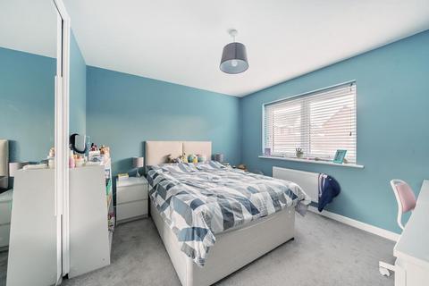 11 Balata Way, Basingstoke, RG24 9YP