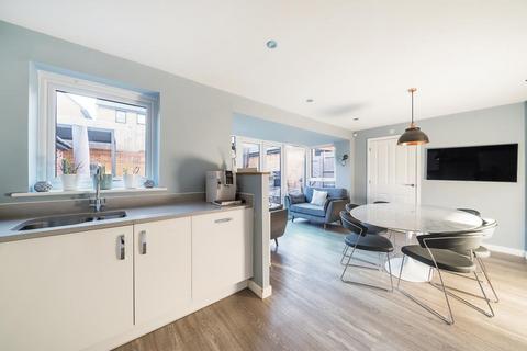 11 Balata Way, Basingstoke, RG24 9YP