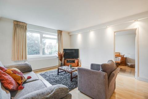 undefined, Colney Hatch Lane, Muswell Hill, N10