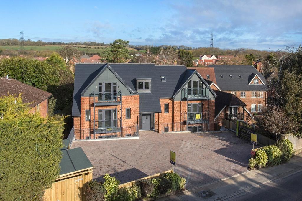 Cumnor Hill, Oxford, Oxfordshire, OX2 2 bed apartment for sale £350,000