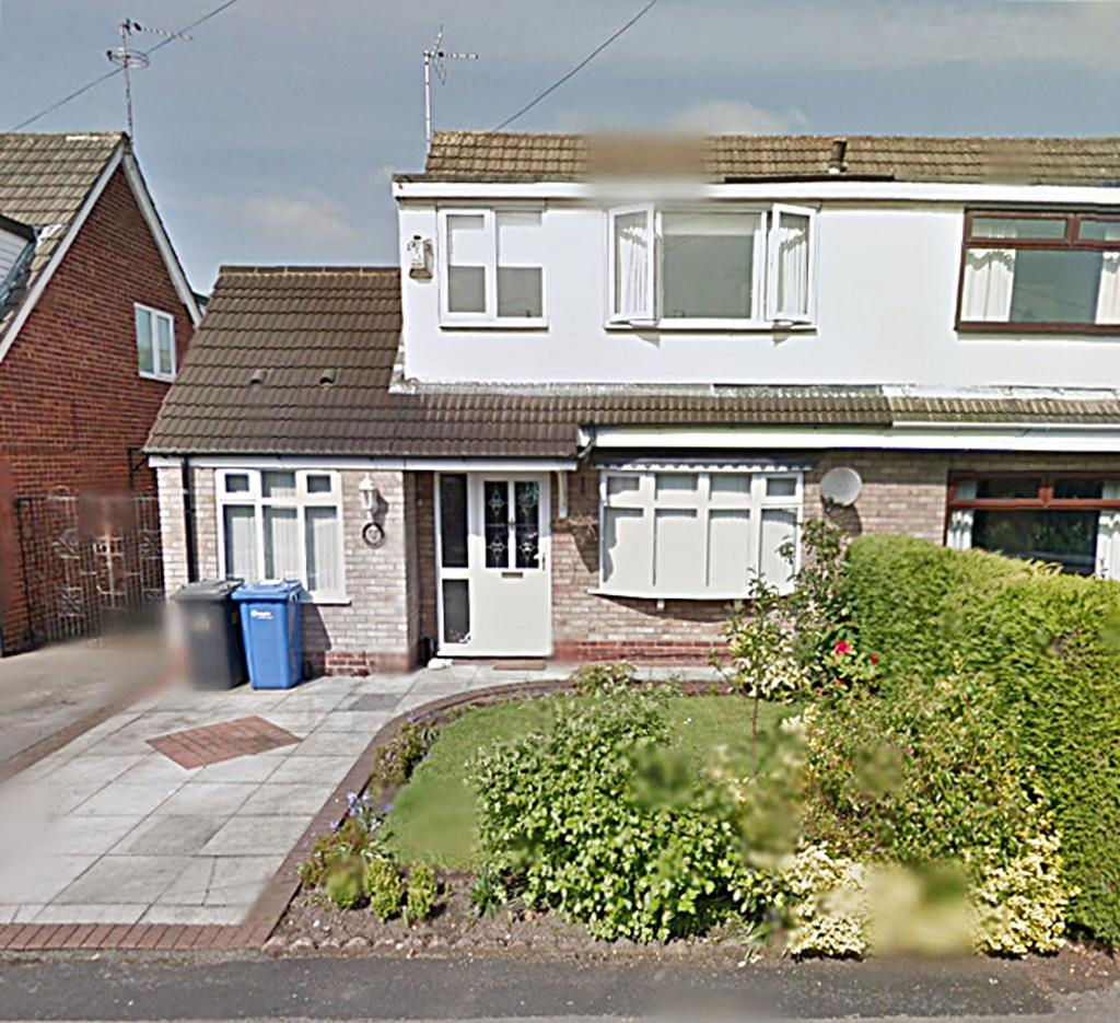 Linden Close, Woolston, WA1 3 bed semidetached house to rent £1,400