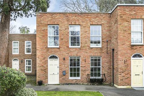 3 bedroom terraced house for sale, Church Street, Staines-upon-Thames, Surrey, TW18