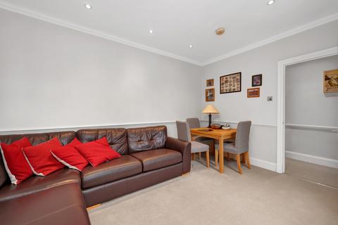 2 bedroom apartment for sale - All Souls Place, London, W1B