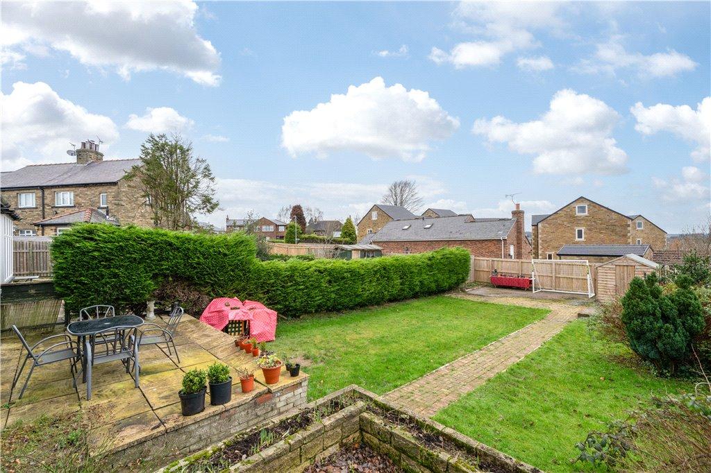 Lens Drive, Baildon, West Yorkshire, BD17 5 bed semidetached house for sale £359,950